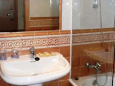 فندق دونا كاتالينا ماربيا 3*,  إسبانيا